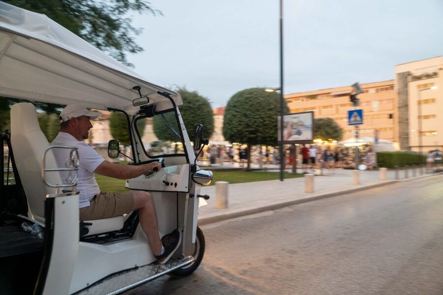 Zadar: Hidden Gems Eco Tuk Tuk Tour - Roman Forum, the main historical finish