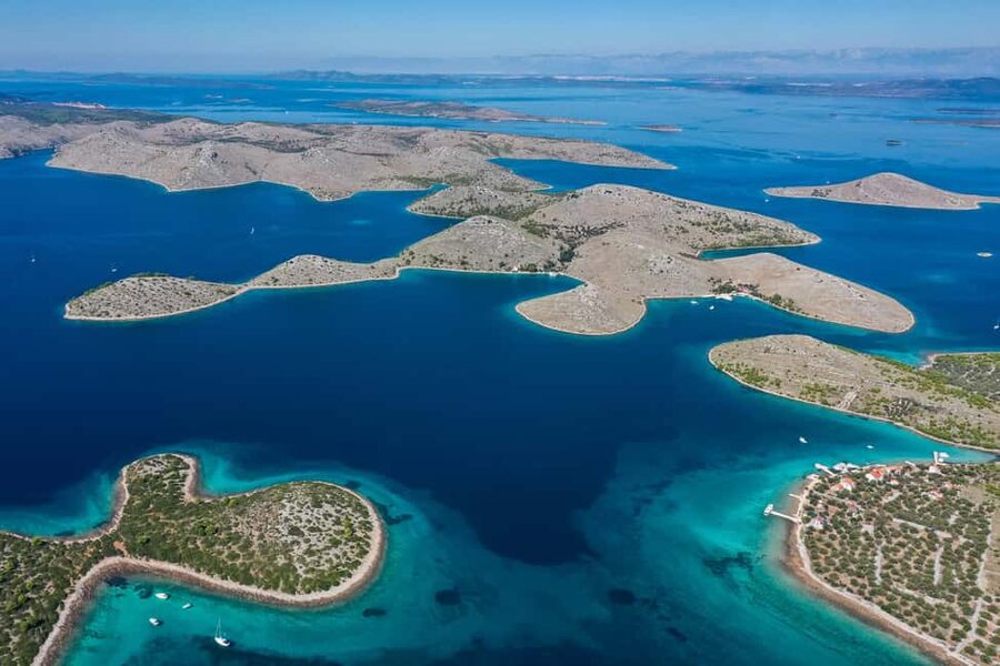 Zadar: Kornati and Telašćica Cruise with Ticket Included - Lunch with the islands passing by