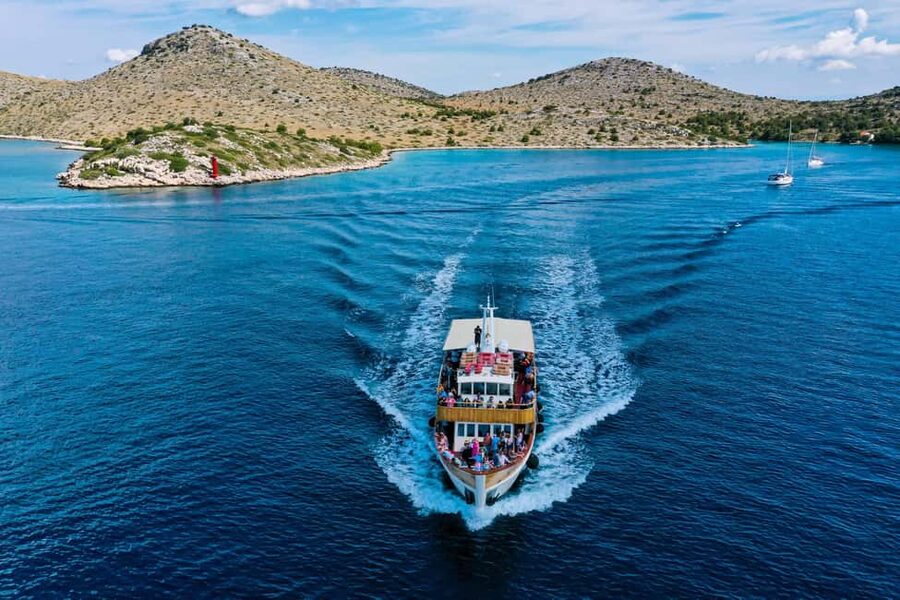Zadar: Kornati and Telašćica Cruise with Ticket Included - Breakfast, wine, and the first hours at sea