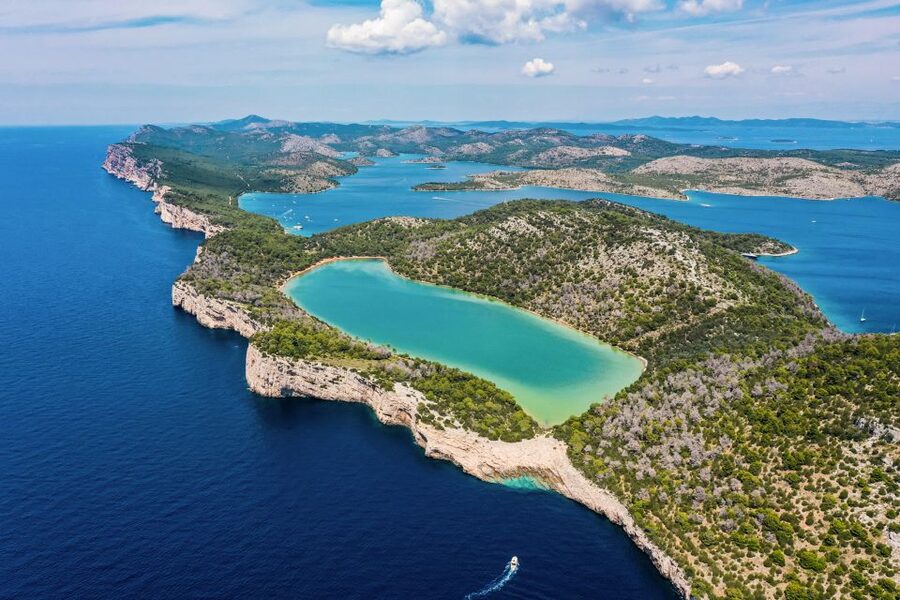 Zadar: Kornati and Telašćica Full-Day Boat Trip with Lunch - The first stop: swim or climb for the Kornati view