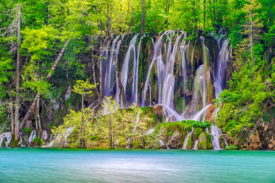 Zadar: Plitvice Lakes with Boat Ride and Zadar Old Town Tour - Why Plitvice deserves a full day from Zadar