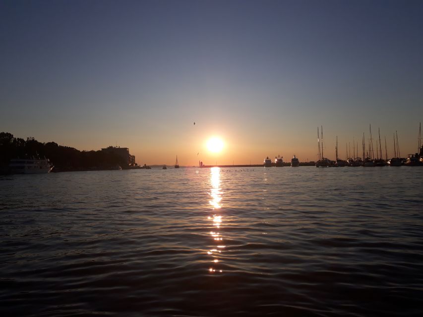 Zadar: Sunset Boat Tour - The sunset is the main event