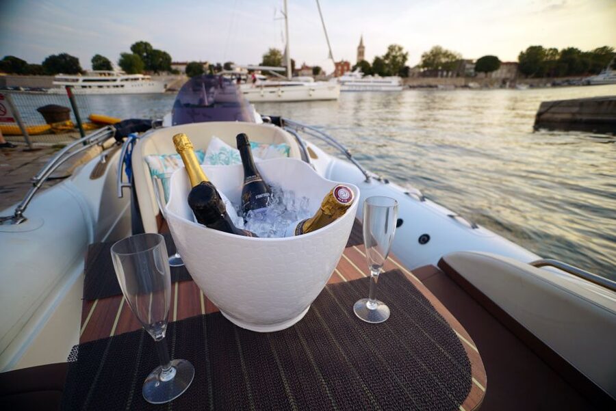 Zadar: Sunset & Nighttime Cruise with Sparkling Wine - Zadar’s walls and the Lion Gate