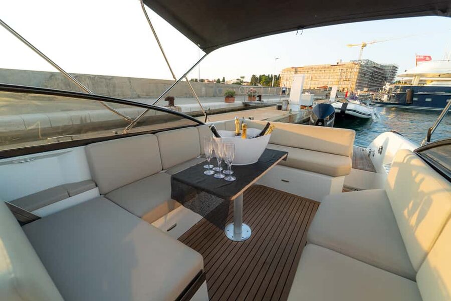 Zadar: Sunset & Nighttime Cruise with Sparkling Wine - Why the small boat changes the evening