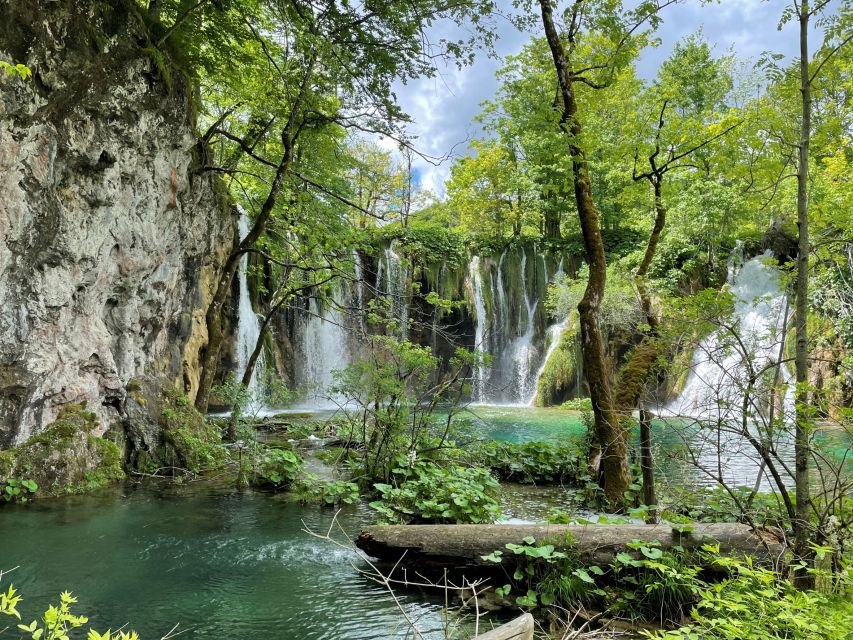 Zagreb: Rastoke & Plitvice Lakes Guided Tour with Ticket - The best season for this experience